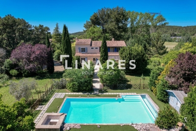 Maison &agrave; vendre &agrave; BOUC-BEL-AIR  - 8 pi&egrave;ces - 308 m&sup2; 