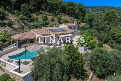 Maison &agrave; vendre &agrave; GRASSE  - 4 pi&egrave;ces - 240 m&sup2; 