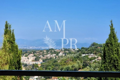 Maison &agrave; vendre &agrave; CANNES  - 8 pi&egrave;ces - 380 m&sup2; 