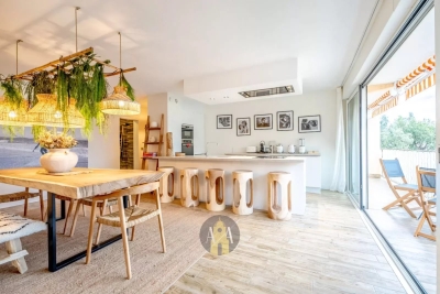 Appartement &agrave; vendre &agrave; ST-TROPEZ  - 3 pi&egrave;ces - 80 m&sup2; 