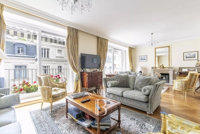 Maison &agrave; vendre espace commerciale 