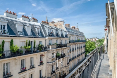 Appartement &agrave; vendre &agrave; NEUILLY SUR SEINE  - 6 pi&egrave;ces - 180 m&sup2; 
