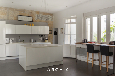 Maison &agrave; vendre &agrave; BORDEAUX  - 7 pi&egrave;ces - 200 m&sup2; 