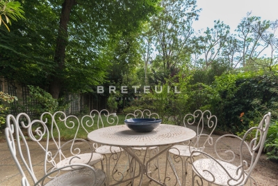 Appartement &agrave; vendre &agrave; NEUILLY SUR SEINE  - 5 pi&egrave;ces - 120 m&sup2; 