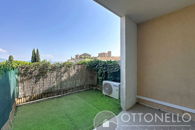 Appartement &agrave; vendre &agrave; ROQUEBRUNE-SUR-ARGENS Sud Ouest - 1 pi&egrave;ces - 29 m&sup2; 