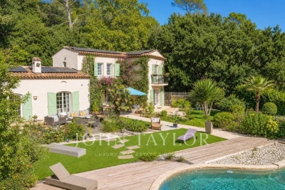 Maison &agrave; vendre &agrave; ROQUEFORT-LES-PINS  - 5 pi&egrave;ces - 259 m&sup2; 