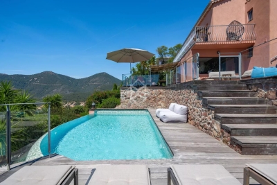 Villa à Théoule-sur-Mer &agrave; louer à partir de 12 000 € / semaine, Photo 17