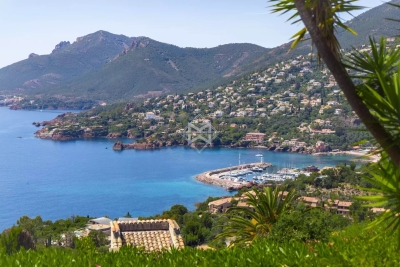 Villa à Théoule-sur-Mer &agrave; louer à partir de 12 000 € / semaine, Photo 8
