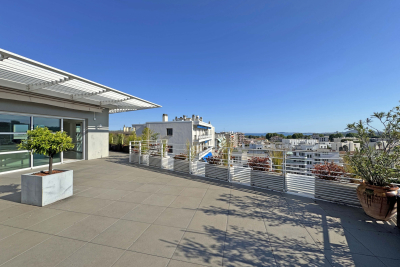Appartement &agrave; vendre &agrave; CAGNES-SUR-MER  - 4 pi&egrave;ces - 106 m&sup2; 