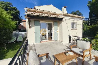 Maison &agrave; vendre &agrave; SIX-FOURS-LES-PLAGES  - 4 pi&egrave;ces - 95 m&sup2; 