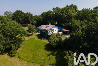 Maison &agrave; vendre &agrave; URCUIT  - 11 pi&egrave;ces - 290 m&sup2; 