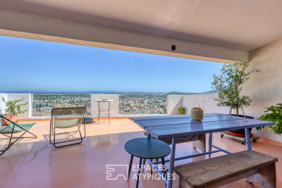 Maison &agrave; vendre &agrave; HYÈRES  - 6 pi&egrave;ces - 175 m&sup2; 