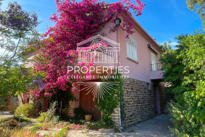 Maison &agrave; vendre &agrave; BORMES-LES-MIMOSAS  - 7 pi&egrave;ces - 166 m&sup2; 