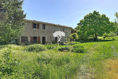Maison &agrave; vendre &agrave; SAIGNON Rustrel - 8 pi&egrave;ces - 220 m&sup2; 