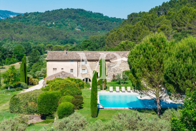 Villa à Ménerbes &agrave; louer à partir de 13 860 € / semaine, Photo 1