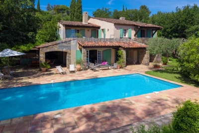 Maison &agrave; vendre &agrave; GRIMAUD  - 8 pi&egrave;ces - 207 m&sup2; 