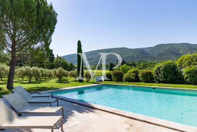 Villa à Ménerbes &agrave; louer à partir de 13 860 € / semaine, Photo 4