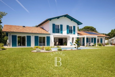 Maison &agrave; vendre &agrave; ARCANGUES  - 8 pi&egrave;ces - 260 m&sup2; 