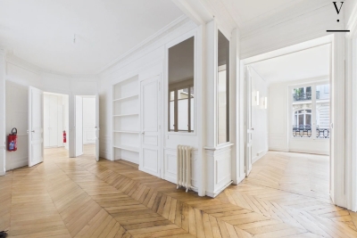 Commerce &agrave; vendre &agrave; PARIS 17EME  - 7 pi&egrave;ces - 165 m&sup2; 