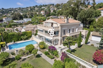 Appartement &agrave; vendre &agrave; GOLFE JUAN  - 6 pi&egrave;ces - 150 m&sup2; 