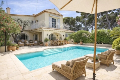Maison &agrave; vendre &agrave; ANTIBES  - 5 pi&egrave;ces - 284 m&sup2; 