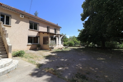 Maison &agrave; vendre &agrave; ROUSSON  - 9 pi&egrave;ces - 208 m&sup2; 