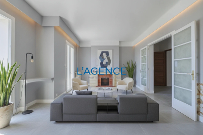 Appartement &agrave; vendre &agrave; HYÈRES  - 5 pi&egrave;ces - 112 m&sup2; 