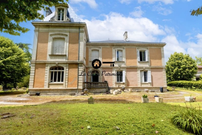 Maison &agrave; vendre &agrave; Ambarès-et-Lagrave  - 11 pi&egrave;ces 559 m&sup2; 