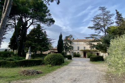 Maison &agrave; vendre &agrave; ST-SATURNIN-LÈS-APT  - 6 pi&egrave;ces - 300 m&sup2; 