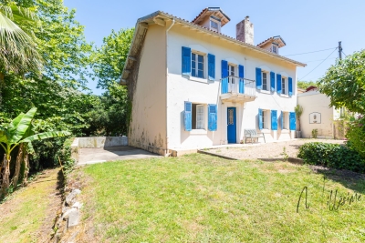 Maison &agrave; vendre &agrave; BIARRITZ  - 6 pi&egrave;ces - 150 m&sup2; 