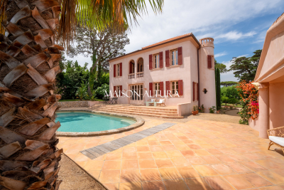 Villa à Saint-Tropez &agrave; louer à partir de 25 000 € / semaine, Photo 1