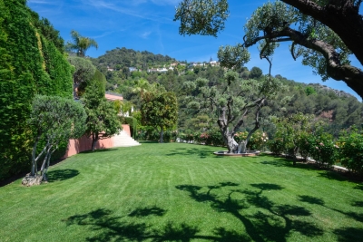 Villa à Roquebrune-Cap-Martin &agrave; louer à partir de 29 000 € / semaine, Photo 13