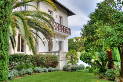 Villa à Cannes &agrave; louer à partir de 25 000 € / semaine, Photo 1