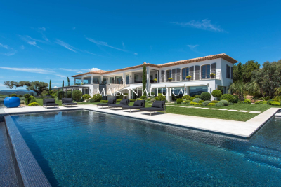 Villa à Grimaud &agrave; louer à partir de 40 000 € / semaine, Photo 1