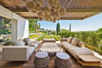 Villa à Mougins &agrave; louer à partir de 14 000 € / semaine, Photo 2