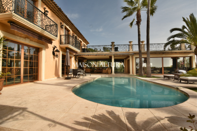 Villa in Mougins for rental from 15 000 € / week, Photo 2