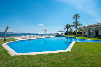 Villa in Gassin for rental from 38 000 € / week, Photo 2