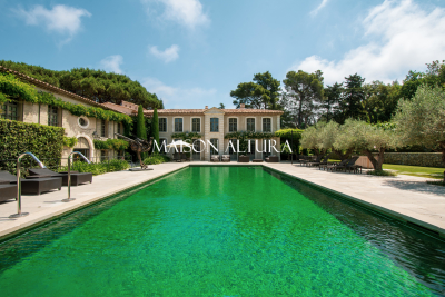 Villa à Saint-Tropez &agrave; louer à partir de 50 000 € / semaine, Photo 2