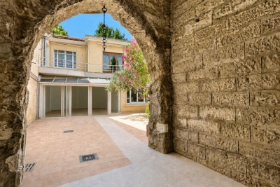 Maison &agrave; vendre &agrave; AVIGNON  - 7 pi&egrave;ces - 280 m&sup2; 
