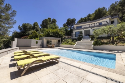 Maison &agrave; vendre &agrave; VALLAURIS  - 5 pi&egrave;ces - 155 m&sup2; 