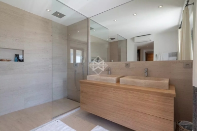 Villa à La Croix-Valmer &agrave; louer à partir de 12 000 € / semaine, Photo 14
