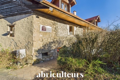 Maison &agrave; vendre &agrave; CHARVONNEX  - 16 pi&egrave;ces - 433 m&sup2; 