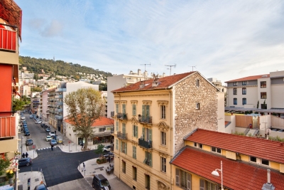 Appartement &agrave; vendre &agrave; NICE Les Combes - 3 pi&egrave;ces - 70 m&sup2; 