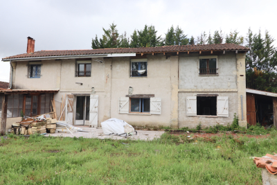 Maison &agrave; vendre &agrave; REIGNAC  - 7 pi&egrave;ces - 200 m&sup2; 