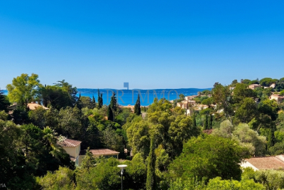 Maison &agrave; vendre &agrave; Les Issambres  - 7 pi&egrave;ces 180 m&sup2; 