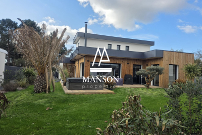 Maison &agrave; vendre &agrave; LE HAILLAN  - 6 pi&egrave;ces - 195 m&sup2; 