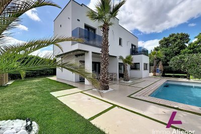 Maison &agrave; vendre &agrave; AMBARÈS-ET-LAGRAVE  - 5 pi&egrave;ces - 150 m&sup2; 