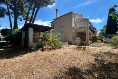 Maison &agrave; vendre &agrave; SIX-FOURS-LES-PLAGES  - 6 pi&egrave;ces - 180 m&sup2; 