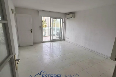 Appartement &agrave; vendre &agrave; FRÉJUS  - 2 pi&egrave;ces - 40 m&sup2; 