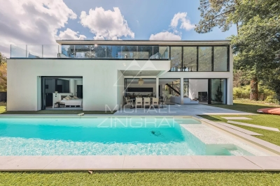 Maison &agrave; vendre &agrave; LA TESTE-DE-BUCH  - 5 pi&egrave;ces - 245 m&sup2; 